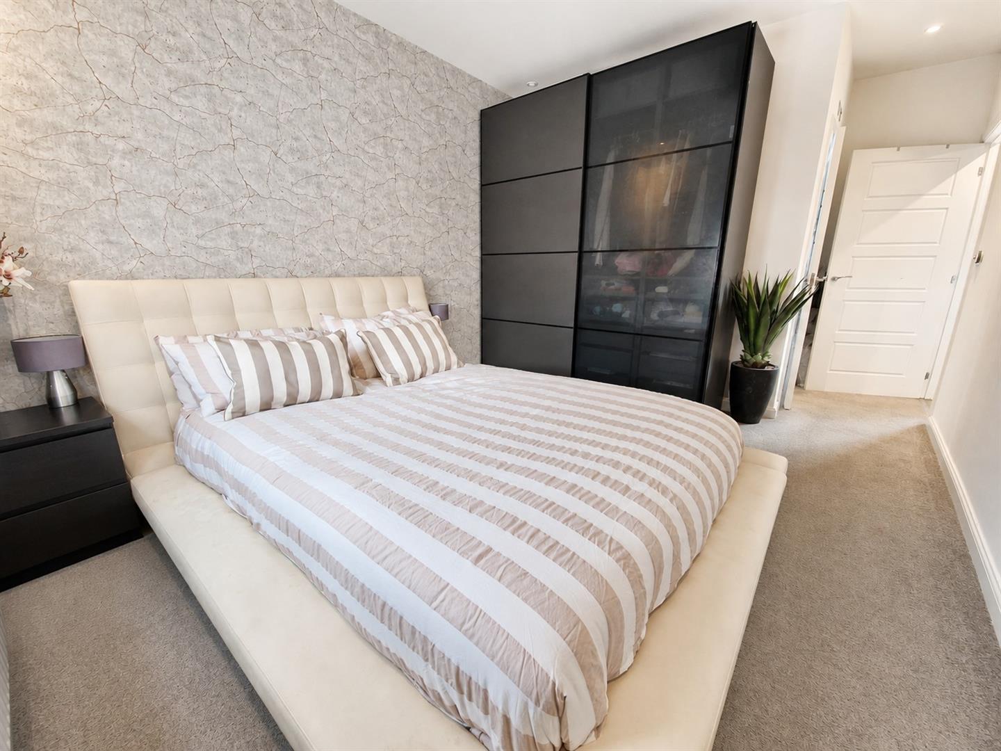 Chislehurst Place, Great Denham, Bedford